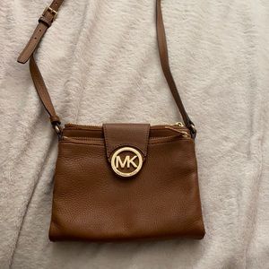 Brown michael Kors cross body